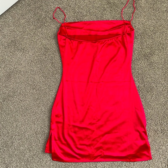 Gorgeous Mini Dress dress perfect for Valentines Date Night 🌹 - Picture 3 of 4